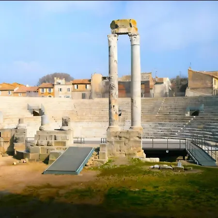L' Du Centre Historique Charme Et Confort Appartamento Arles