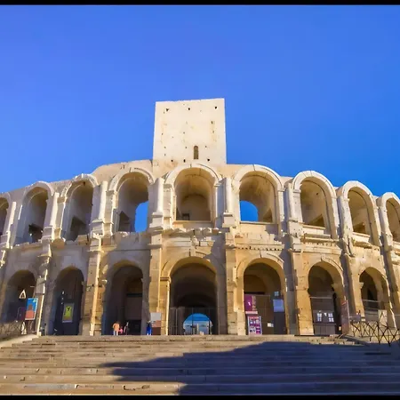 L' Du Centre Historique Charme Et Confort Appartamento Arles